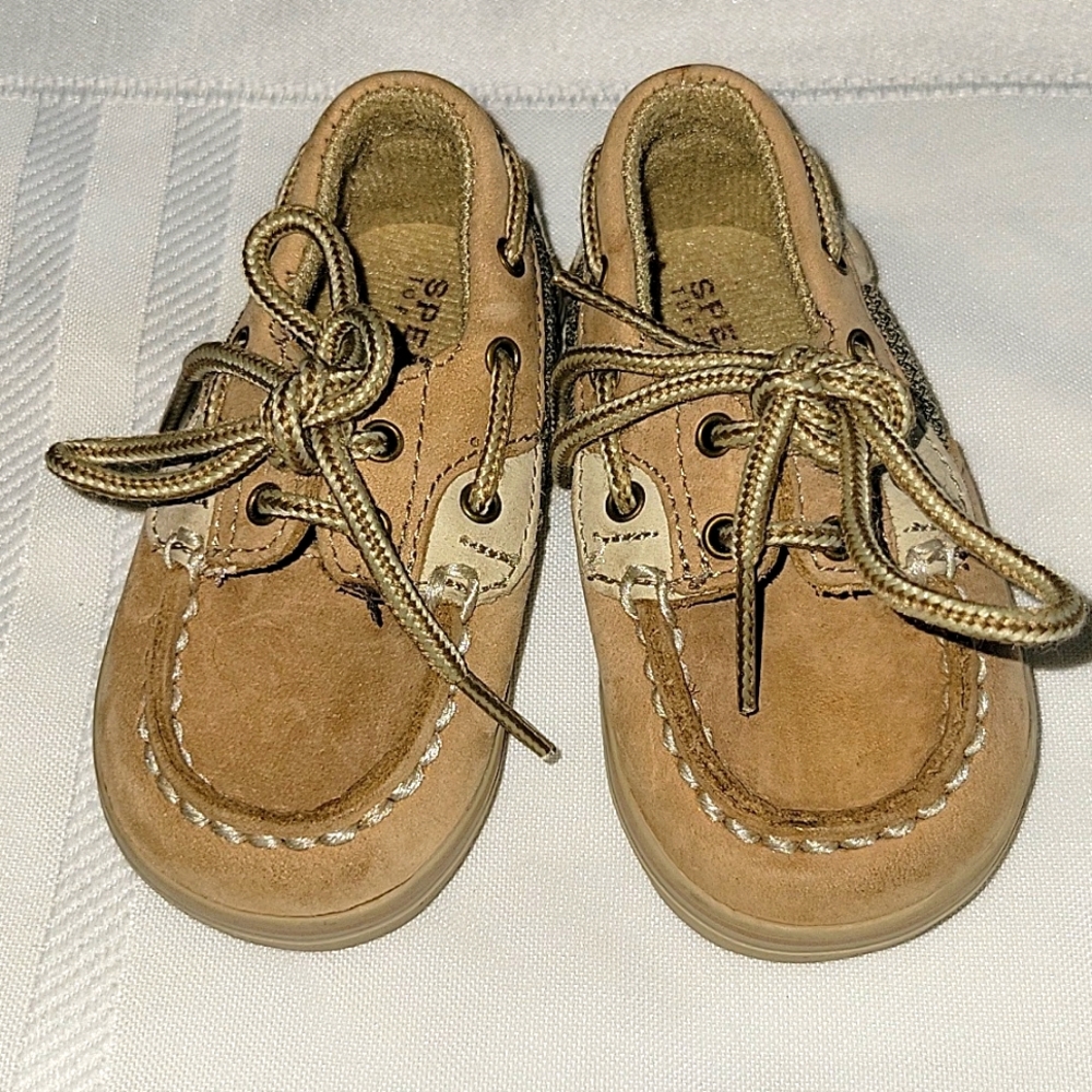 🟢Baby Sperry Topsiders  size 2M Leather